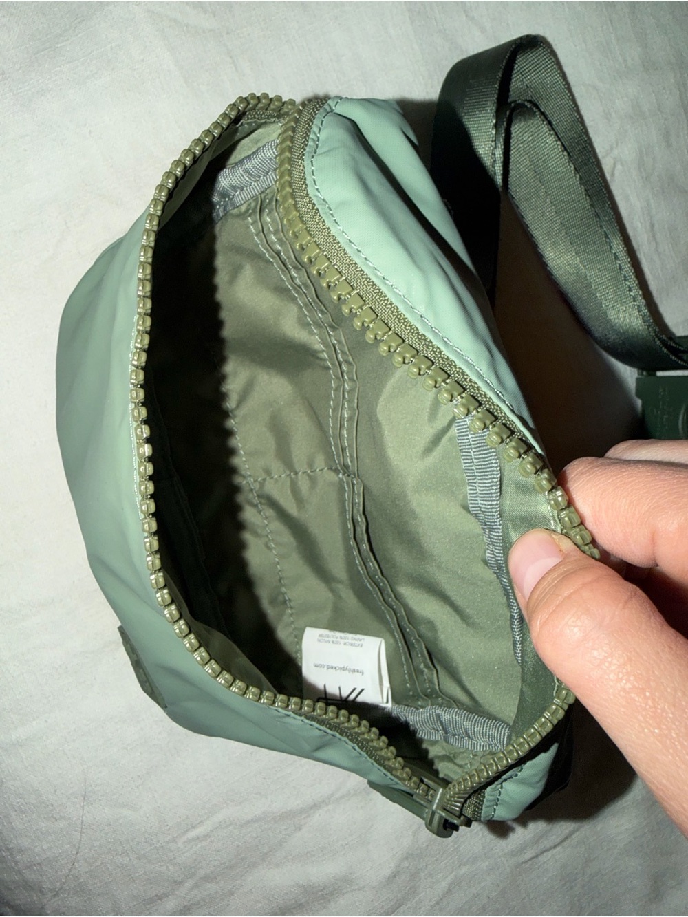 Freshly Picked belt bag - Picture 4 of 4